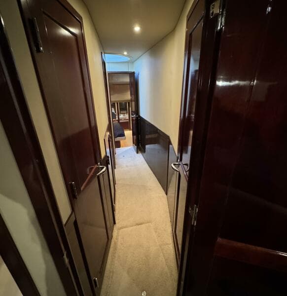 2007 Sea Ray 58 Sedan Bridge