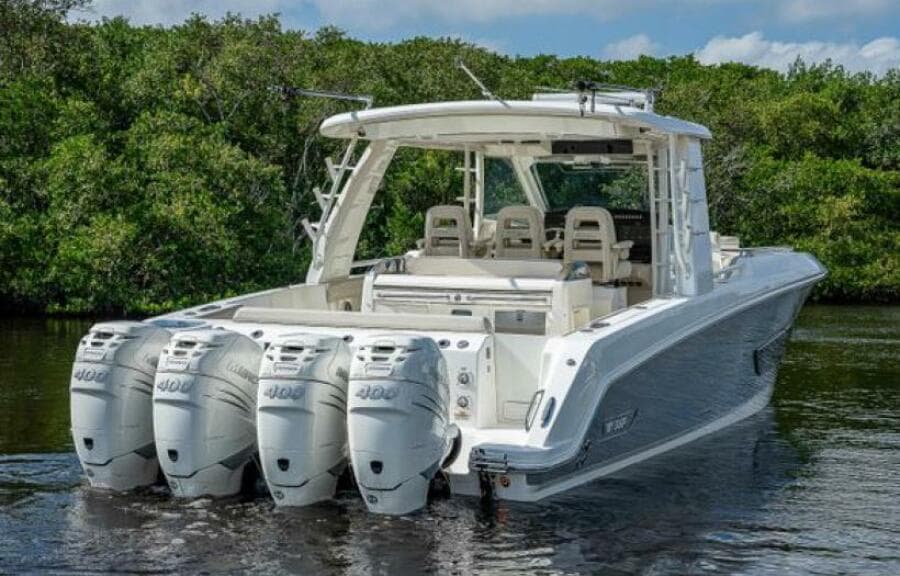 2020 Boston Whaler Outrage