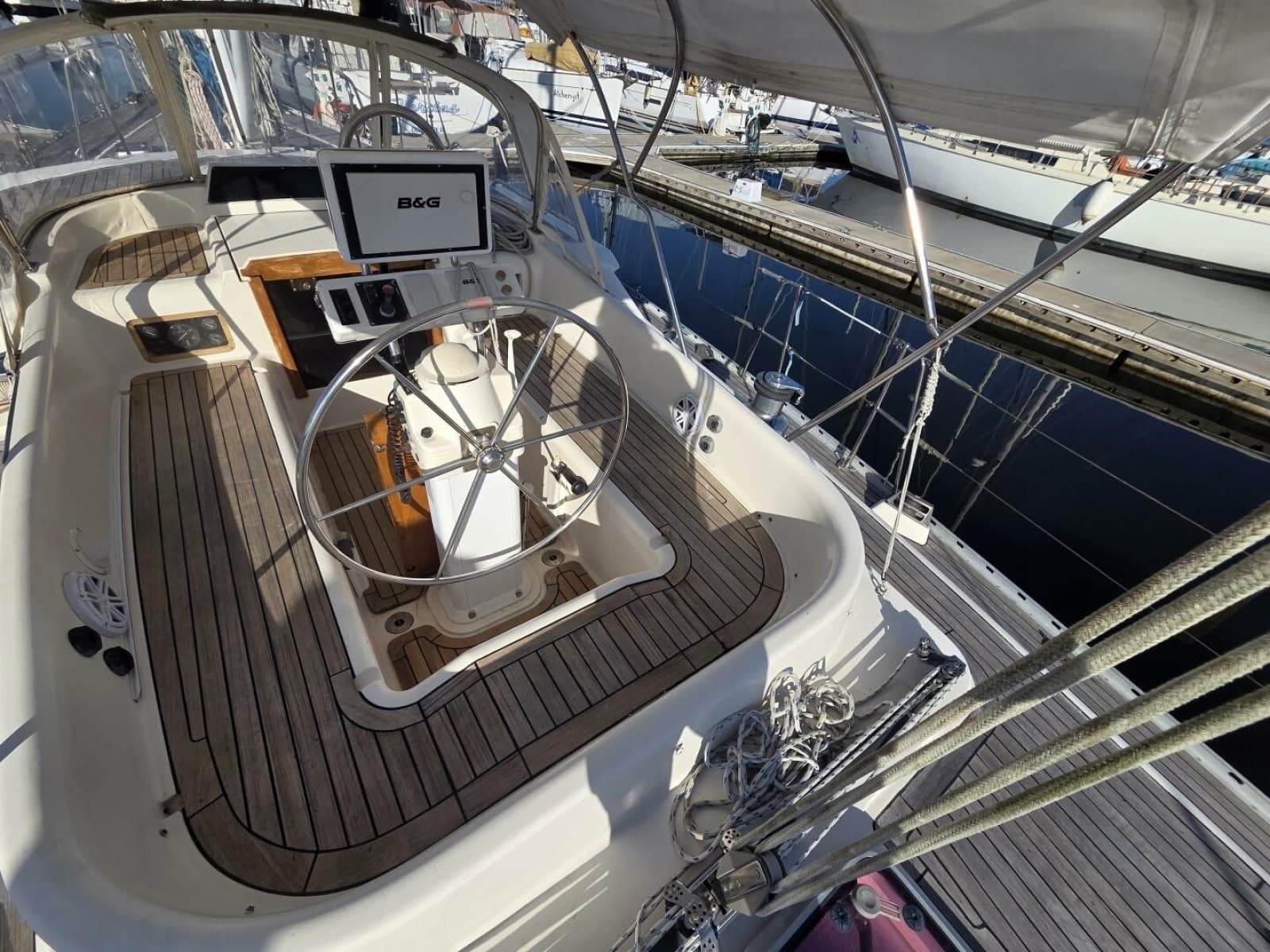 1998 Oyster 485 - Photo 47