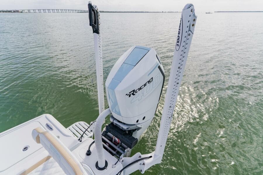 2026 Broadwater Boatworks 25 Bay Cat