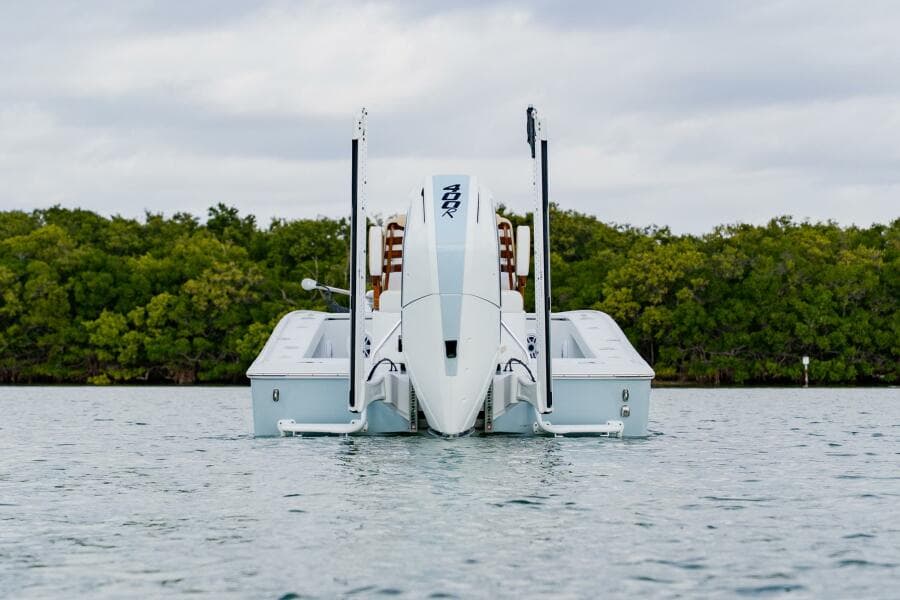 2026 Broadwater Boatworks 25 Bay Cat