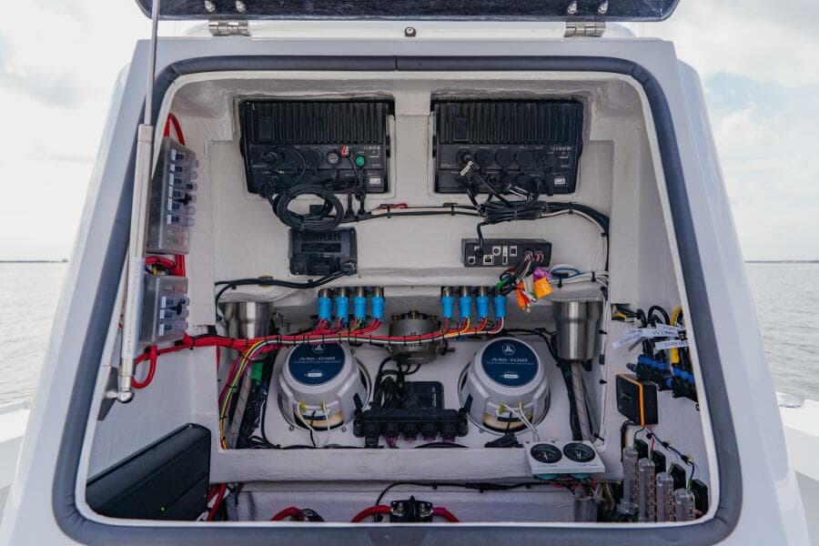 2026 Broadwater Boatworks 25 Bay Cat