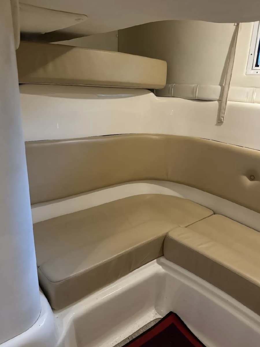 2003 Chris-Craft 328 Express Cruiser - Photo 16