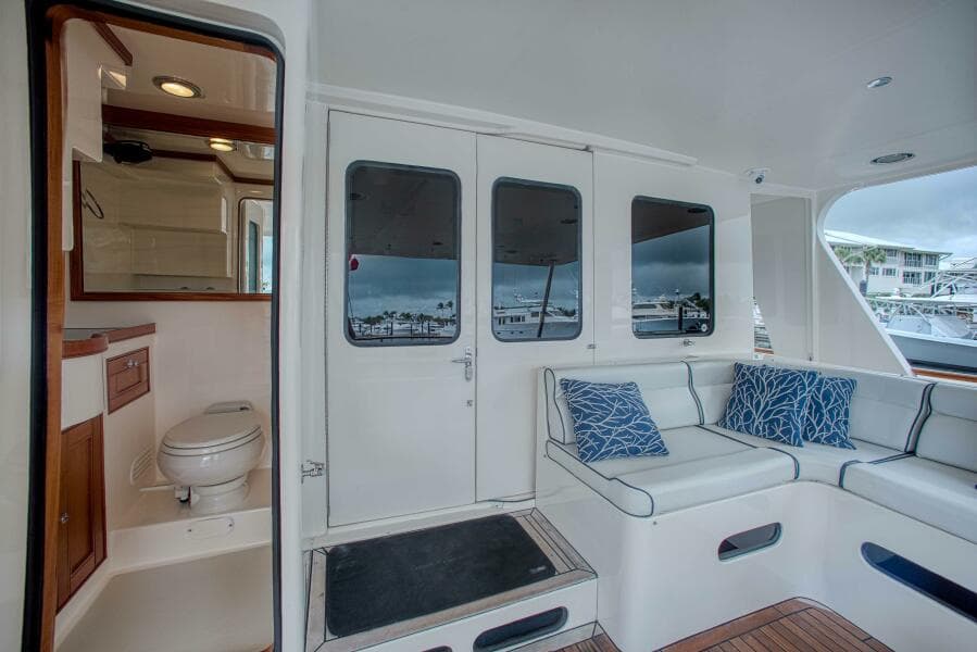 Aft Deck with Outdoor head