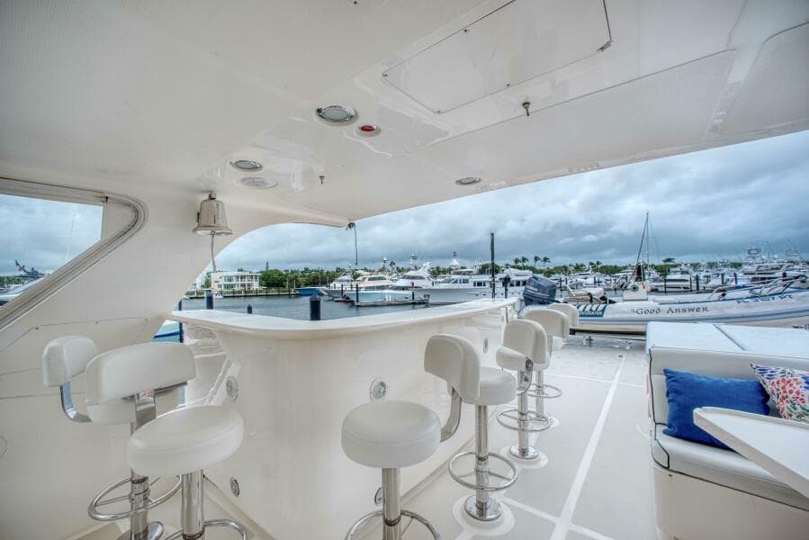 Outdoor Bar Aft Deck
