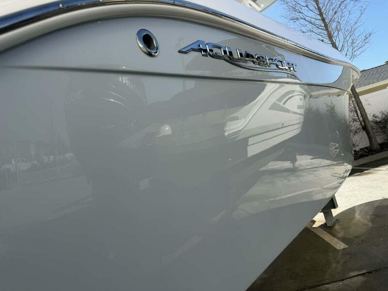2021 Aquasport 2500 Center Console