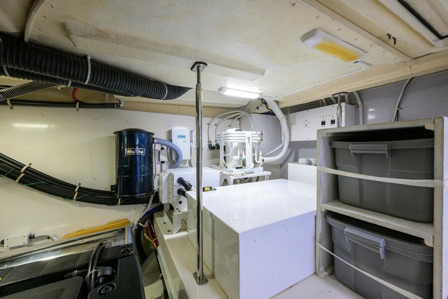 Marquis 66 ANDIAMO - Engine Room