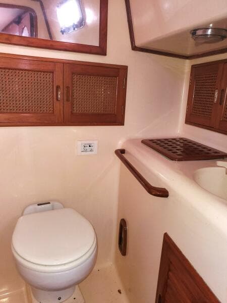 1987 Celestial Center Cockpit