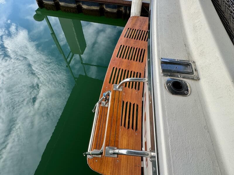 1979 Silverton 34 Convertible