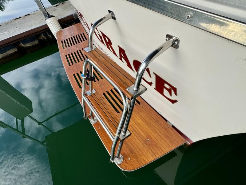 1979 Silverton 34 Convertible