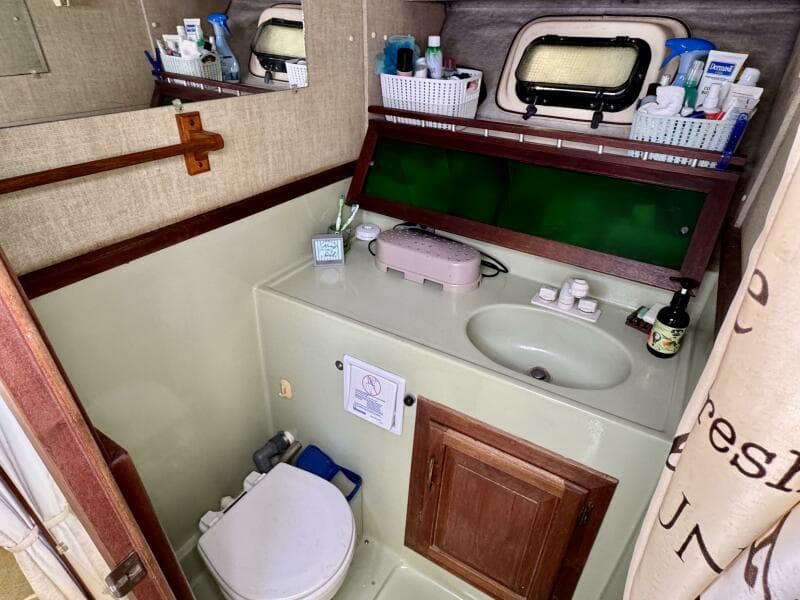 1979 Silverton 34 Convertible