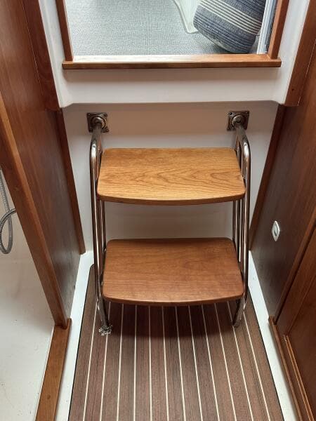 Back Cove 34 SHE'S A LADY - Interior