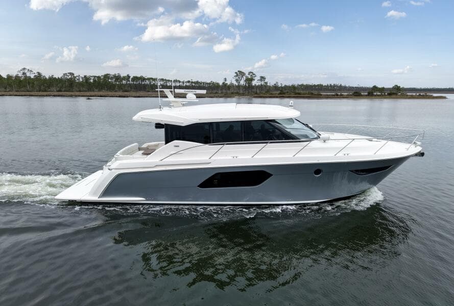 2019 Tiara Yachts C49 Coupe Exterior Profiles