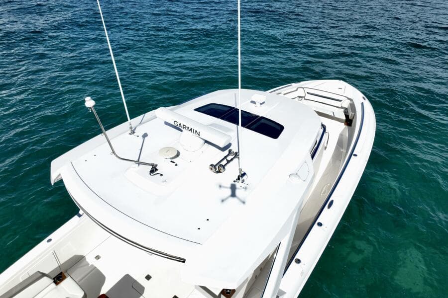 2023 Tiara Yachts 38 LS - Photo 27