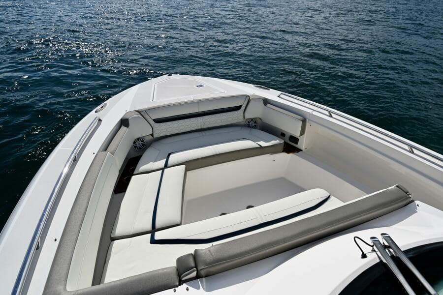 2023 Tiara Yachts 38 LS - Photo 24
