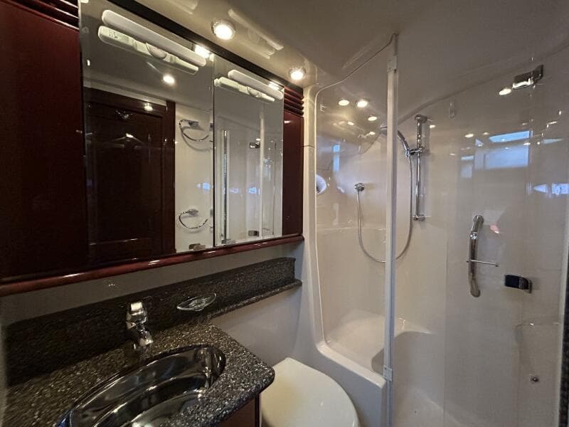 2008 Sea Ray 52 Sedan Bridge