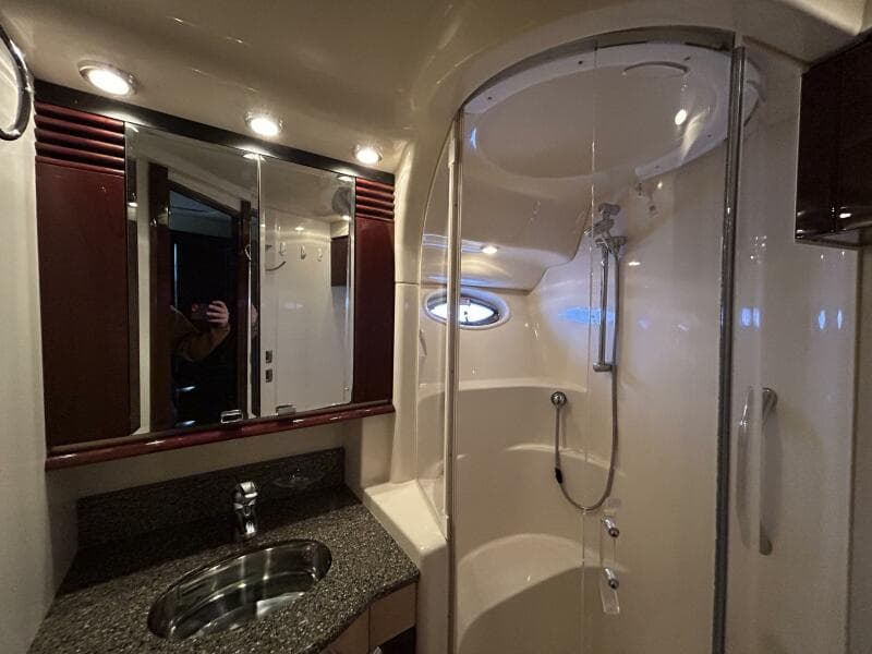 2008 Sea Ray 52 Sedan Bridge