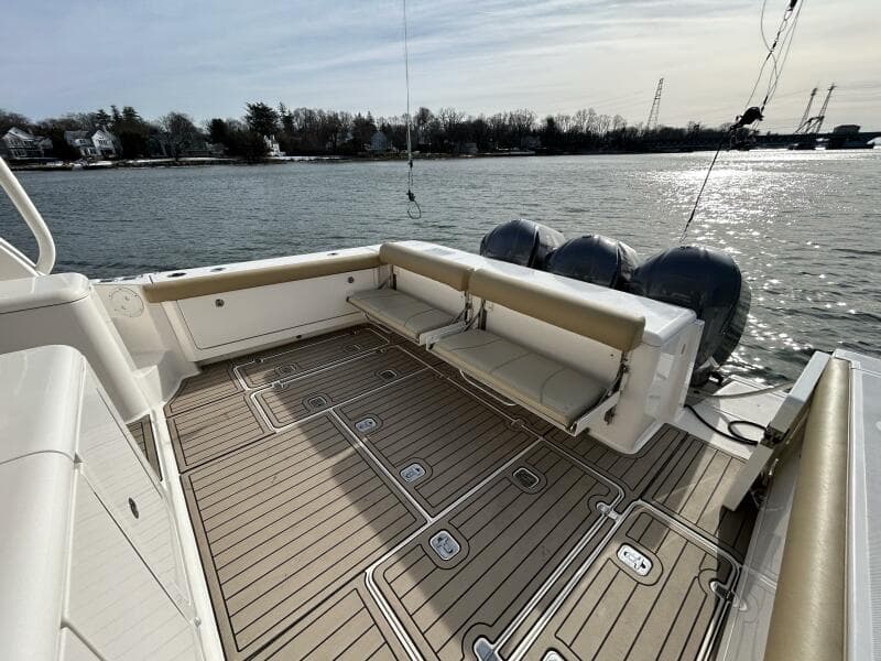 2018 Pursuit OS 385 Offshore