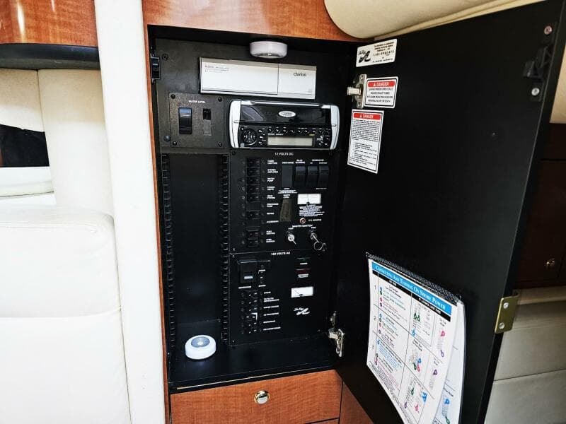 2004 Sea Ray 300 Sundancer - Photo 29