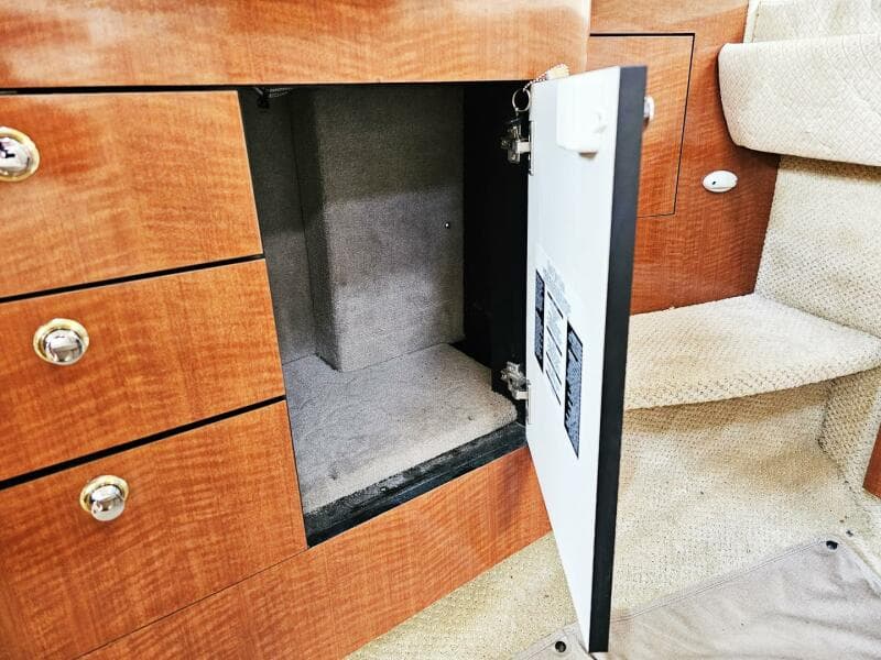 2004 Sea Ray 300 Sundancer - Photo 40