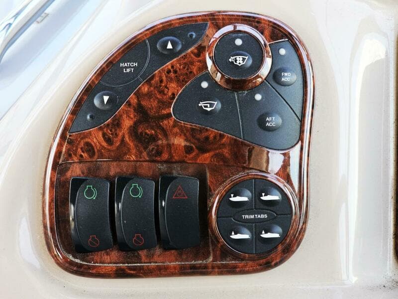 2004 Sea Ray 300 Sundancer - Photo 5