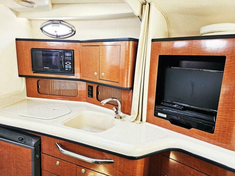 2004 Sea Ray 300 Sundancer - Photo 13