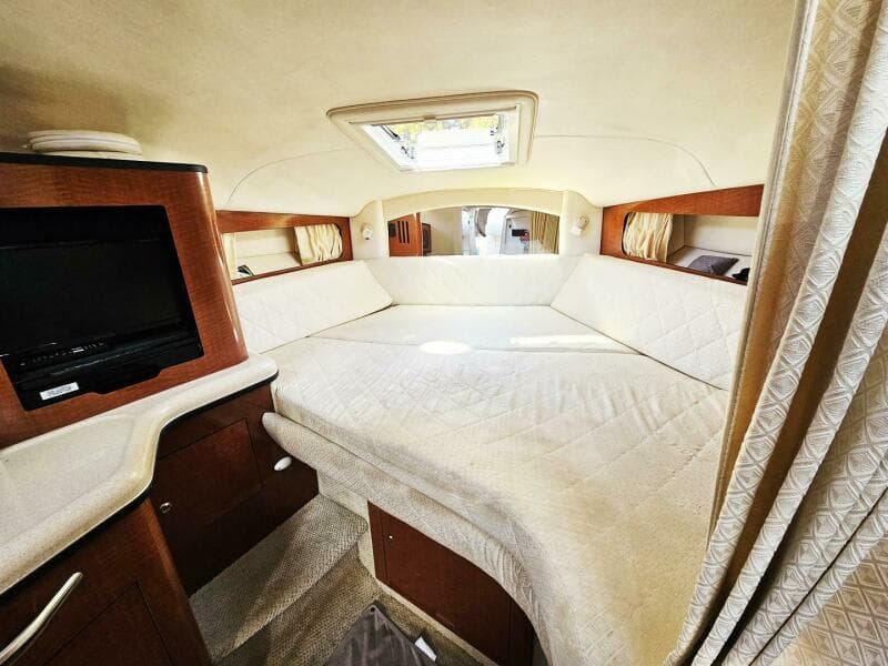 2004 Sea Ray 300 Sundancer - Photo 16