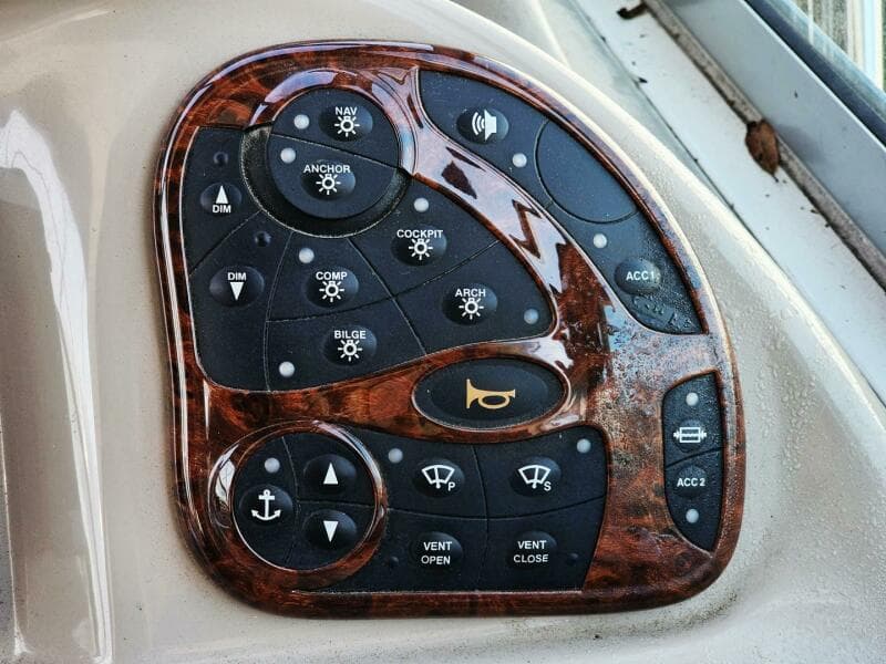 2004 Sea Ray 300 Sundancer - Photo 6