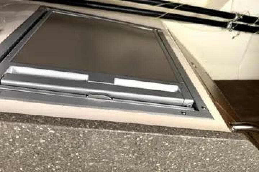 2014 Boston Whaler 285 Conquest