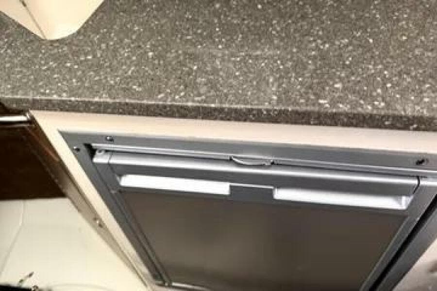 2014 Boston Whaler 285 Conquest