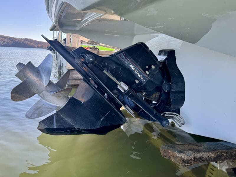 2016 Crownline Eclipse E4