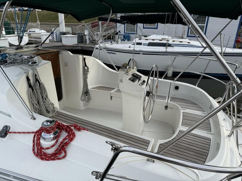 1998 Beneteau 