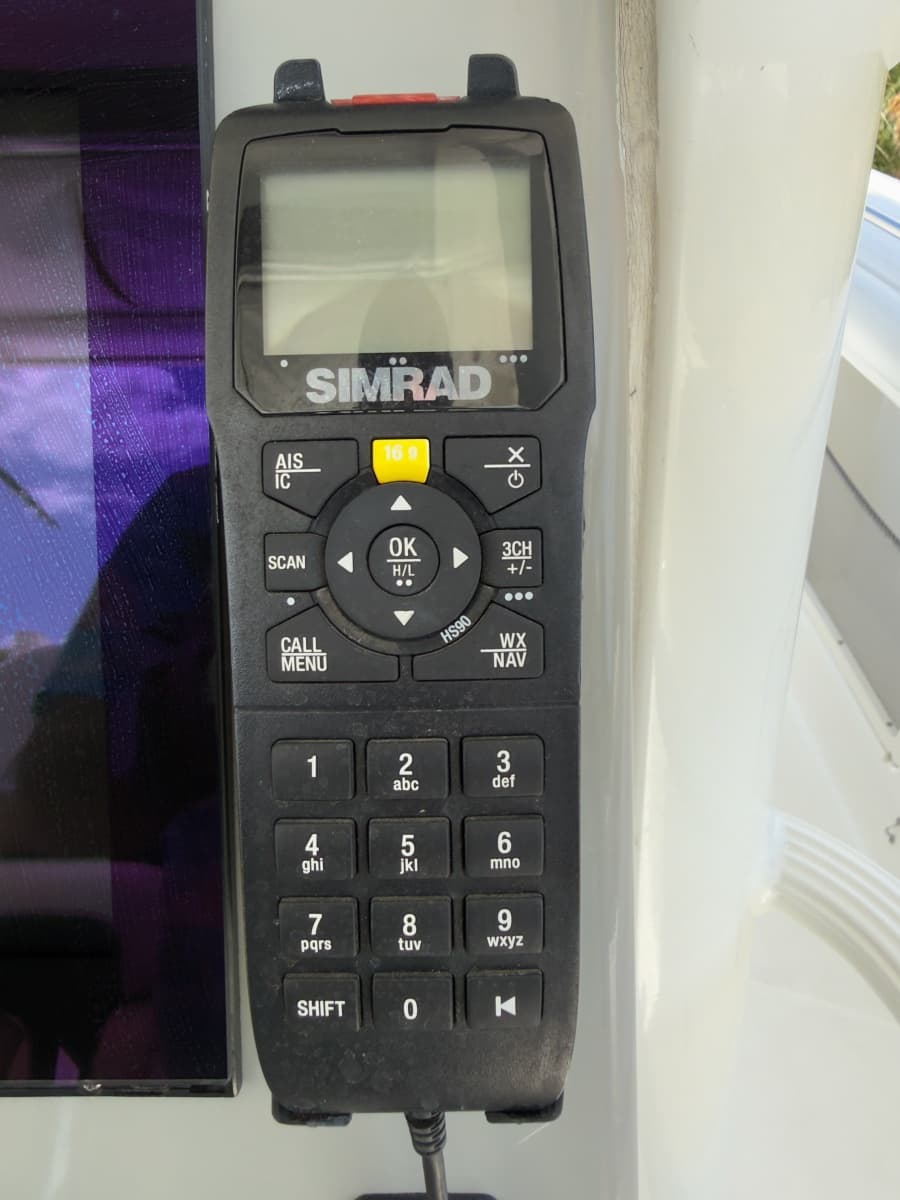 2016 Boston Whaler 350 Outrage