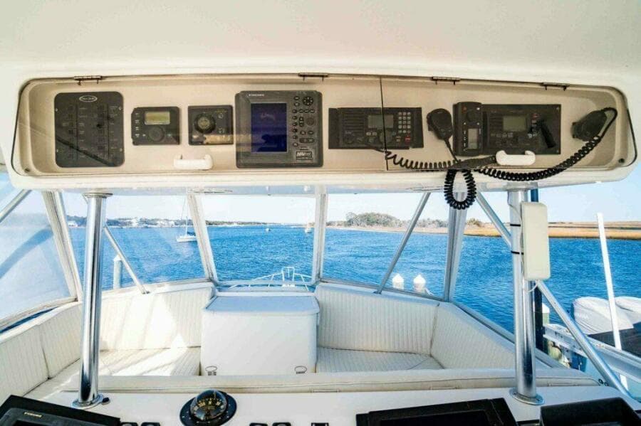 Ocean Yachts 56 TUNAR - Fly Bridge Helm