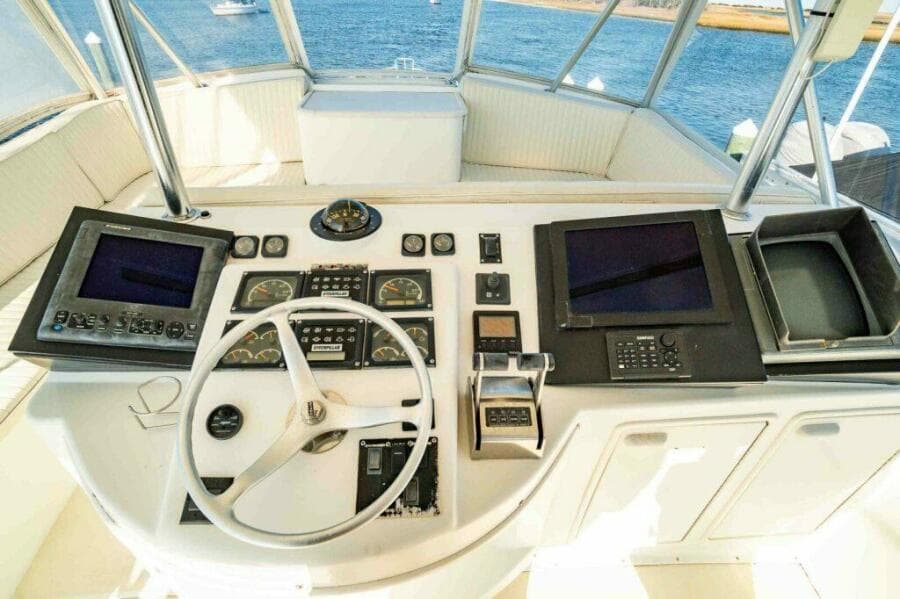 Ocean Yachts 56 TUNAR - Fly Bridge Helm
