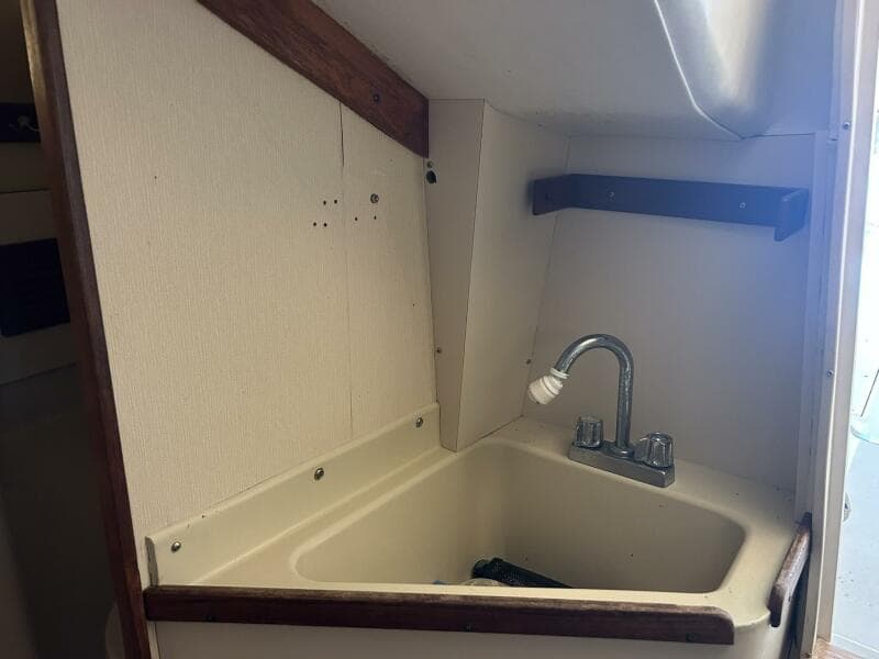 1991 Tillotson-Pearson Manta