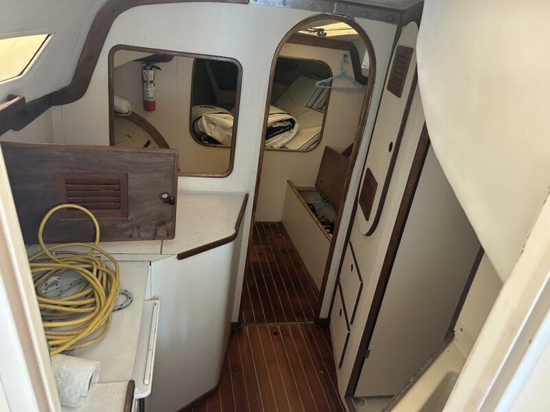 1991 Tillotson-Pearson Manta