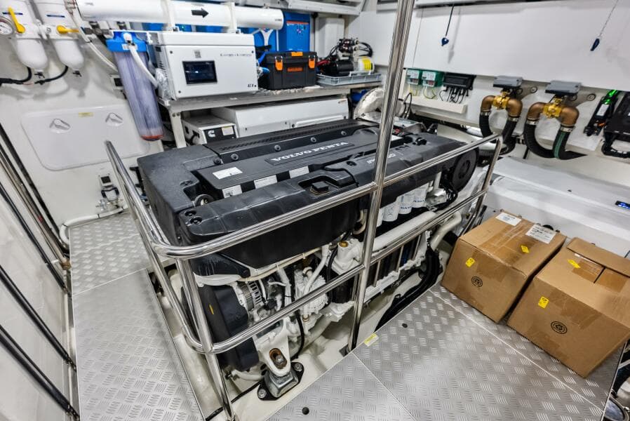 2025 Absolute 75 Navetta