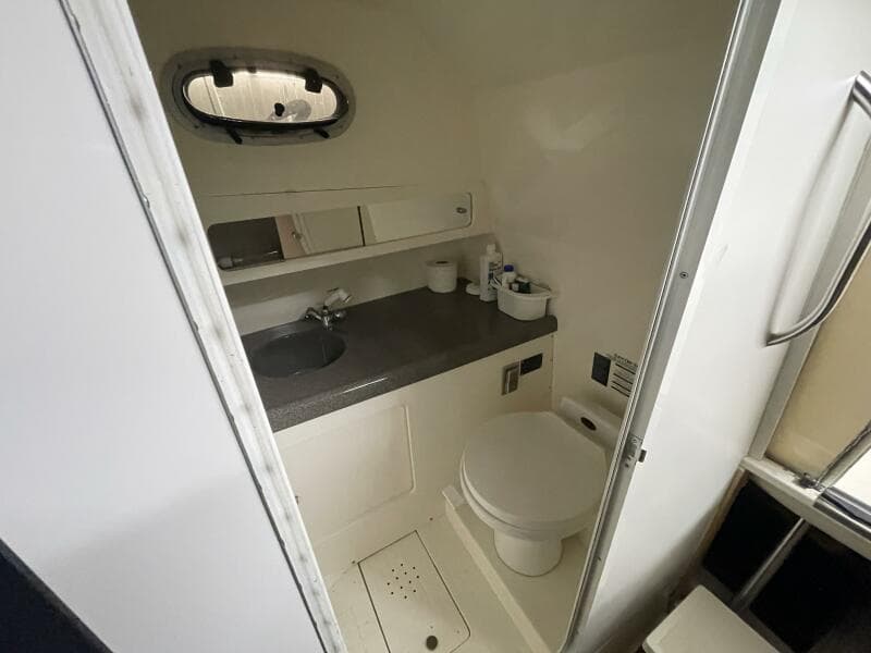 2000 Boston Whaler 280 Conquest