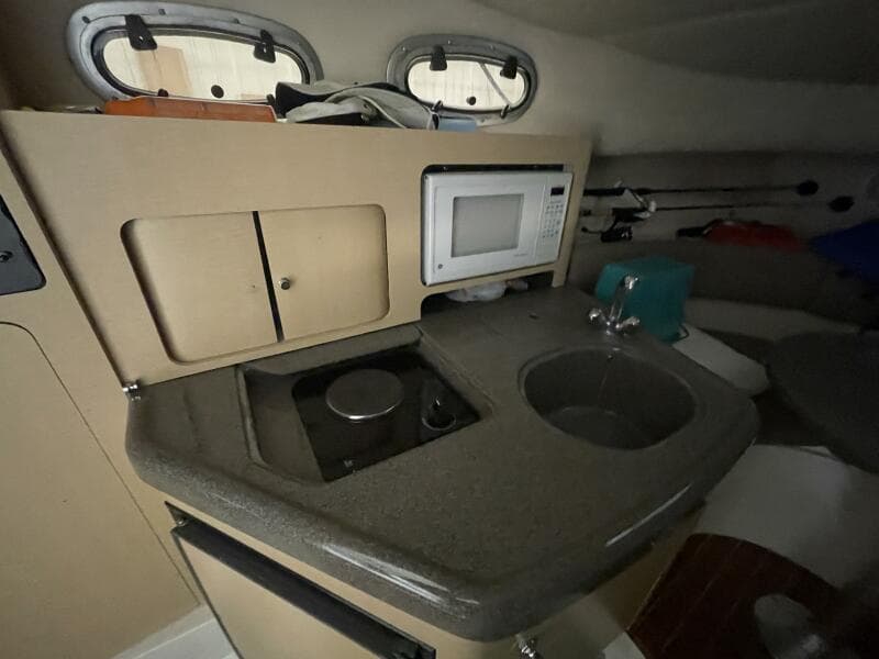 2000 Boston Whaler 280 Conquest