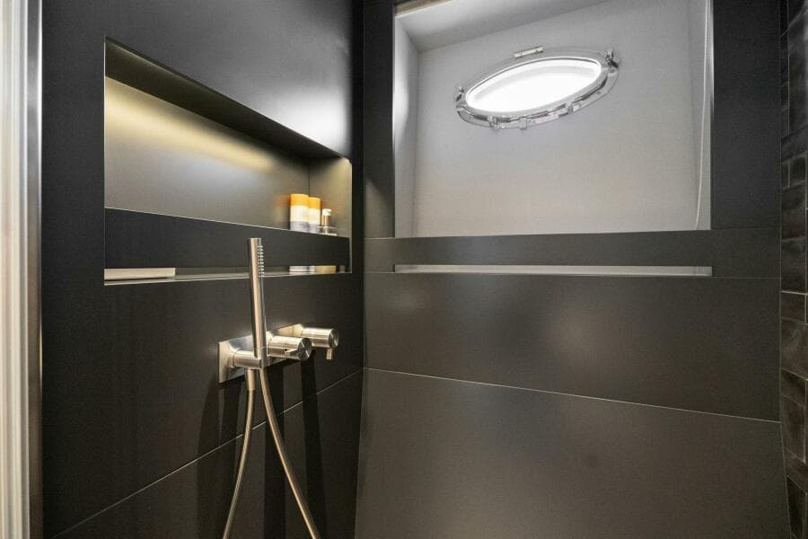 2023 Pershing GTX Motoryacht