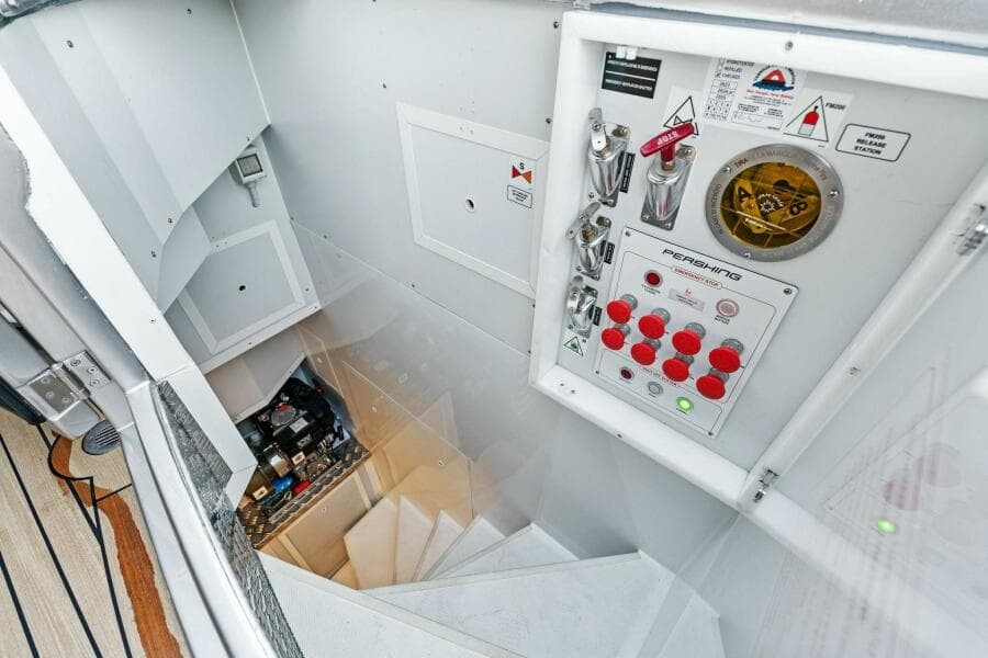 2023 Pershing GTX Motoryacht