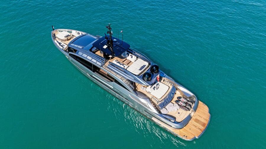 2023 Pershing GTX Motoryacht