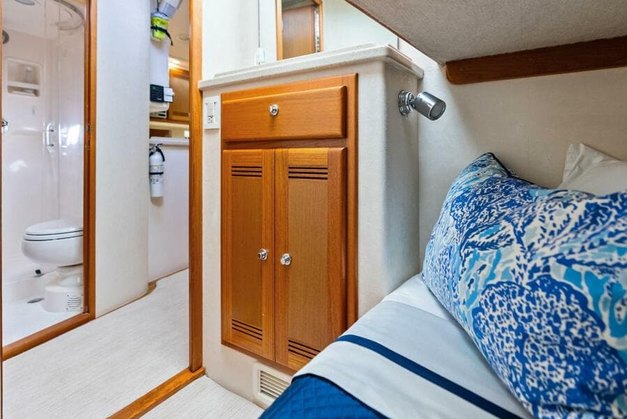 2006 Cabo 45 Express