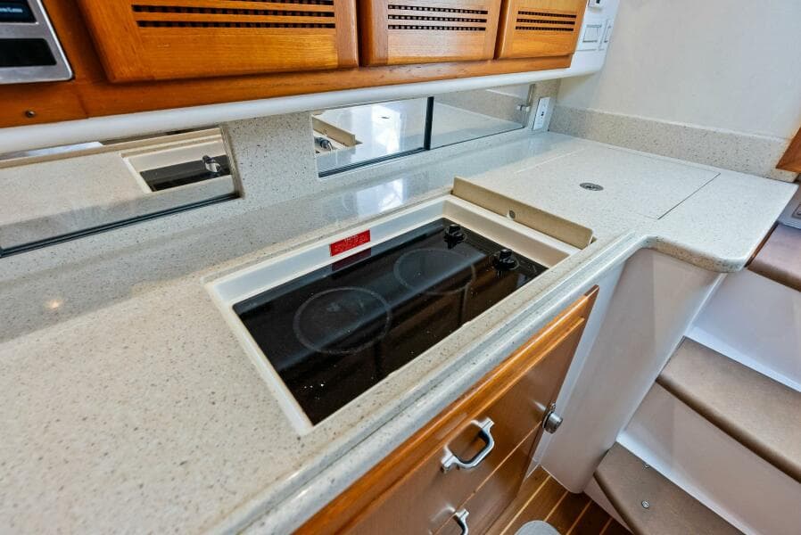 2006 Cabo 45 Express