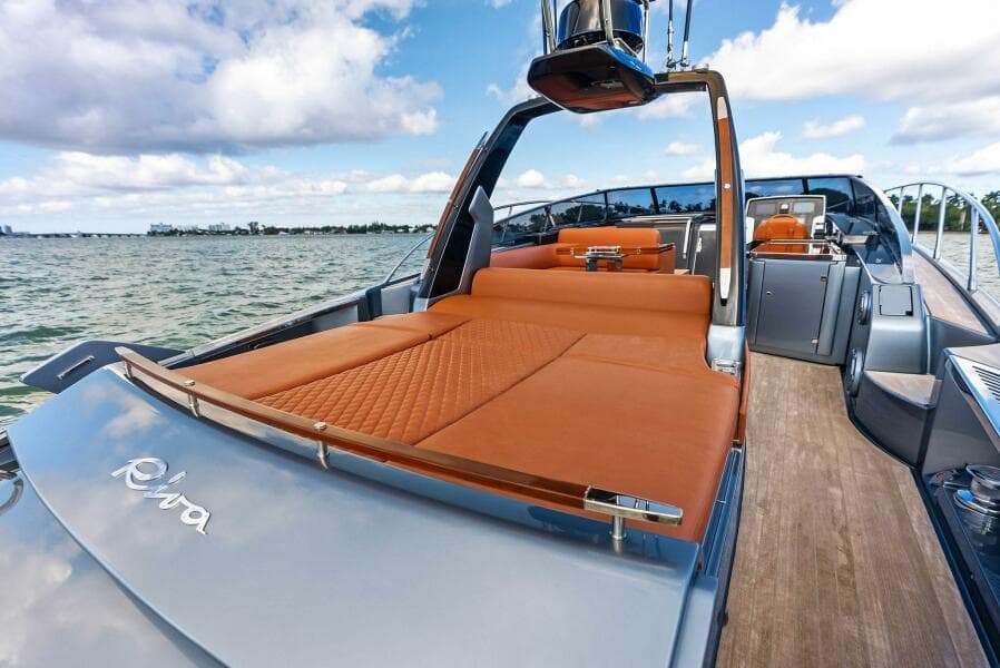 2021 Riva 56' Rivale
