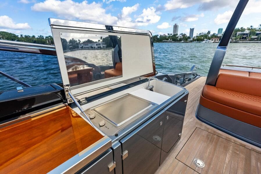 2021 Riva 56' Rivale