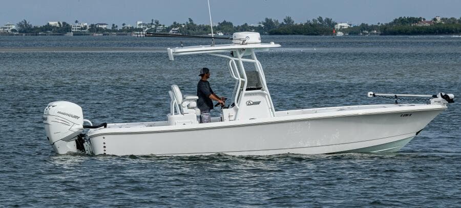 2022 Blazer Bay 2700 Hybrid