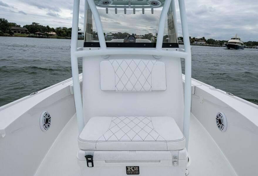 2022 Blazer Bay 2700 Hybrid