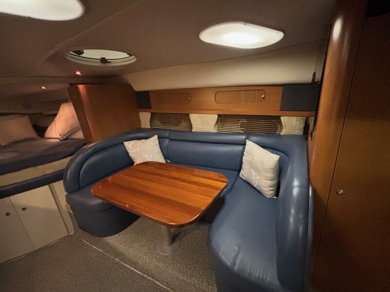 2003 Four Winns 328 Vista